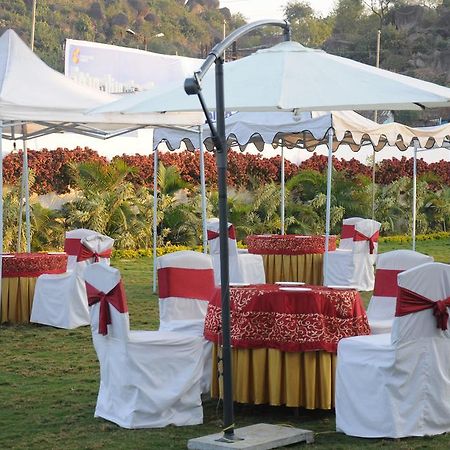 ג'אבלפור Hotel Maruti Mandapam מראה חיצוני תמונה